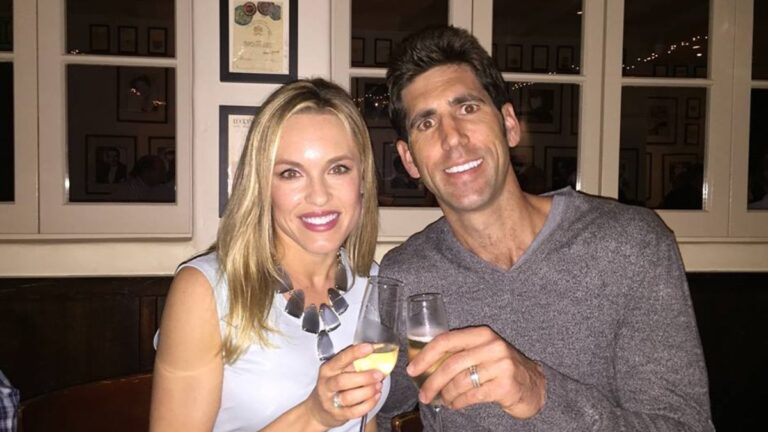 Bob Myers and wife Kristen has been married for over two decades