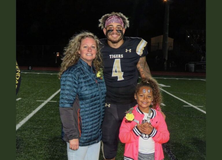 Julian Fleming Parents