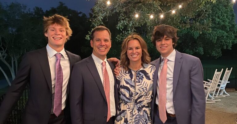 Wes Mendes Parents
