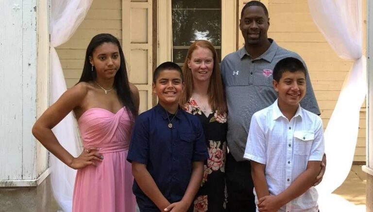 Azzi Fudd Mother Basketball
