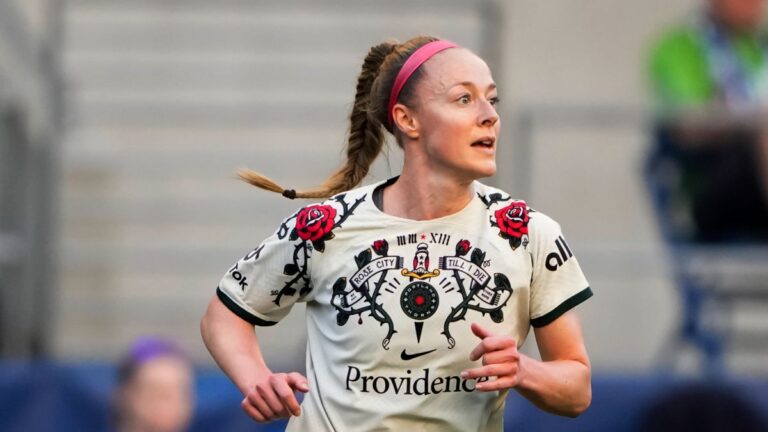 Becky Sauerbrunn pregnant