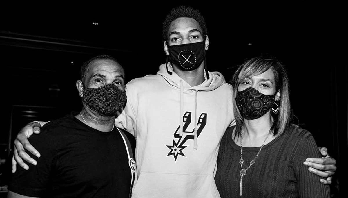 devin vassell parents and family Image 4