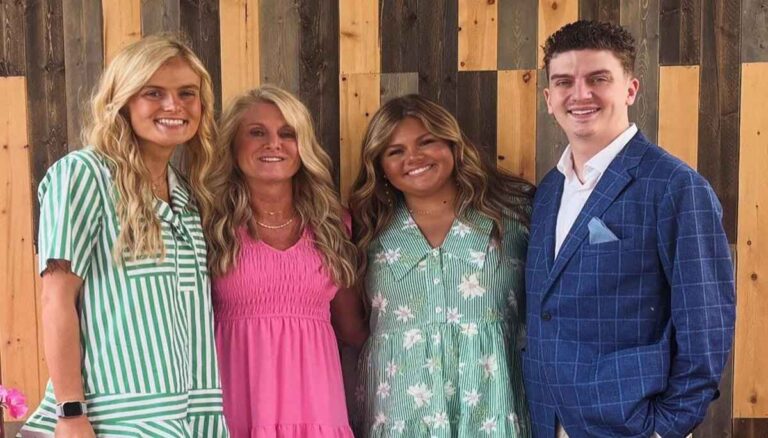 Lindsey Whiteside Parents