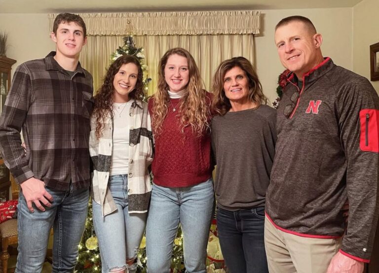 The Legendary Nebraska Coach Mark Brahmer and His Wife Carmen Built a Family Legacy That Launched Iowa State Tight End Ben Brahmer to Record-Breaking Stardom and Freshman All-American Honors
