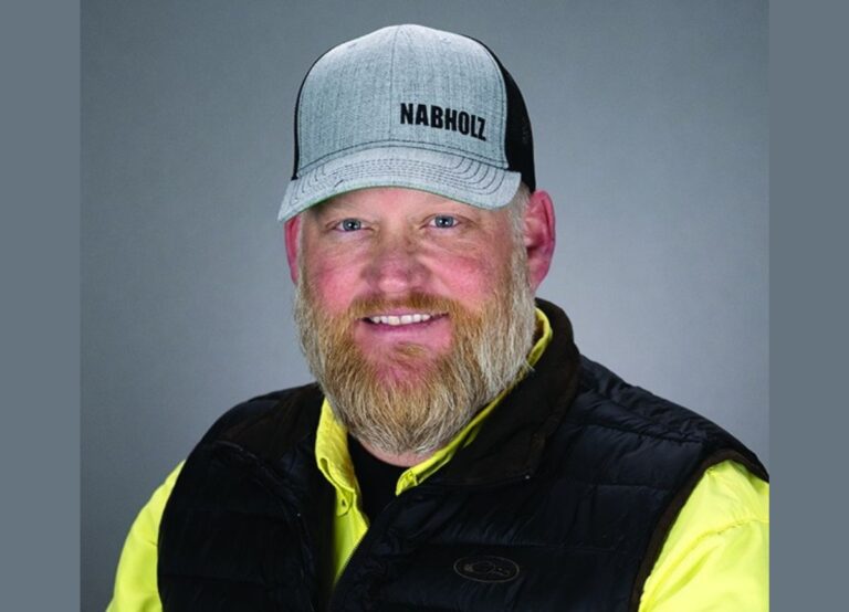Waterloo Community Mourns the Sudden Passing of Beloved Former Central College Athlete and Devoted Family Man Jason Nabholz at Age 35