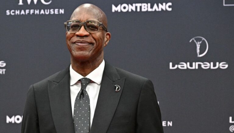 Edwin Moses Olympic Gold