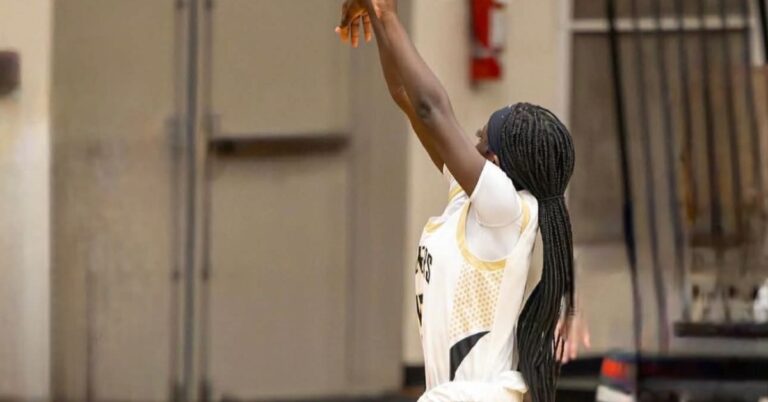 Arkansas Father Loses His Cool at Daughter’s Basketball Game, Leaves Early, and His Actions Lead to Her Panic Attack and Missing Her Christmas Dance Performance!