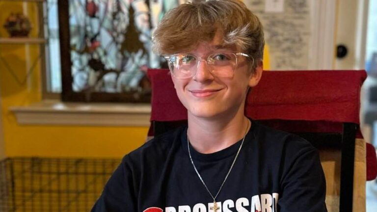Broussard, Louisiana, Community Mourns 13-Year-Old Broussard Middle School Wrestling Star Jacob Wayne Wallace, Survived by Parents Steven and Jessica Wallace