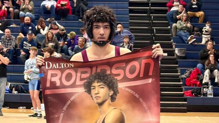 Dalton Robinson reaches 100 career wins