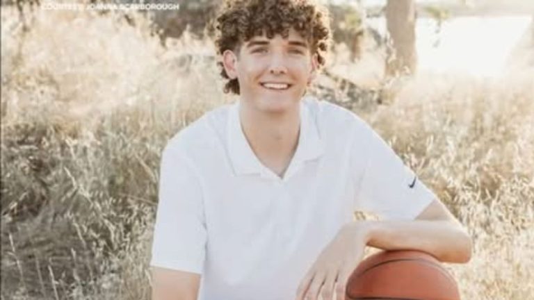 Clovis teen aortic dissection